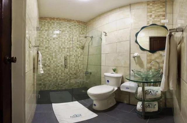 Hotel La Hora Azul Room bathroom